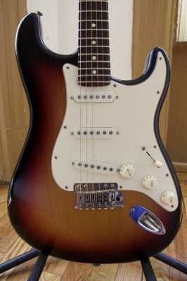 2004 fender highway one stratocaster 2004 fender highway one stratocaster