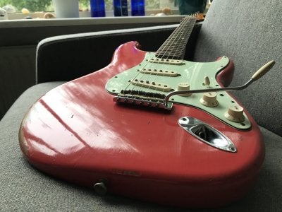 CS '62 Stratocaster Relic Fiesta Red | Fender Stratocaster Guitar ...